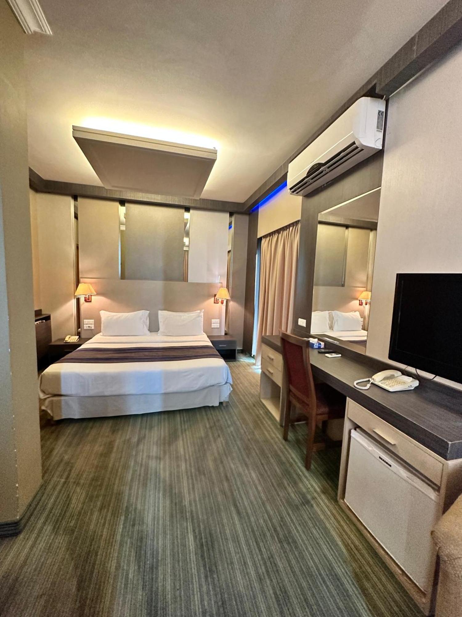 Padova Hotel Бейрут Екстер'єр фото