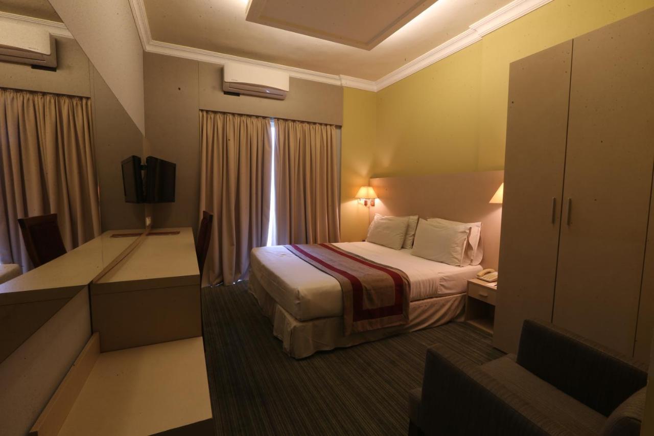 Padova Hotel Бейрут Екстер'єр фото
